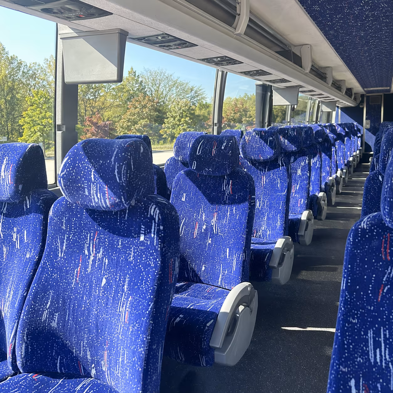charter bus transfers between stamford and jfk international airport