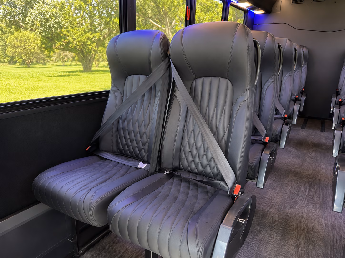 fan buses to metlife stadium for giants and jets games