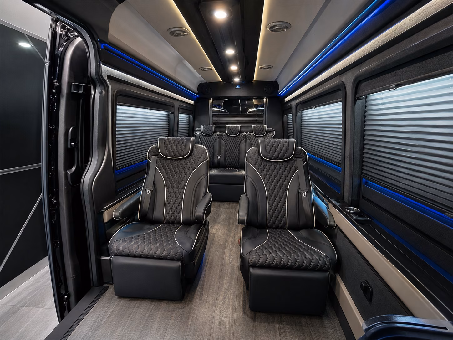 laguardia airport bus rentals and group transfers from stamford