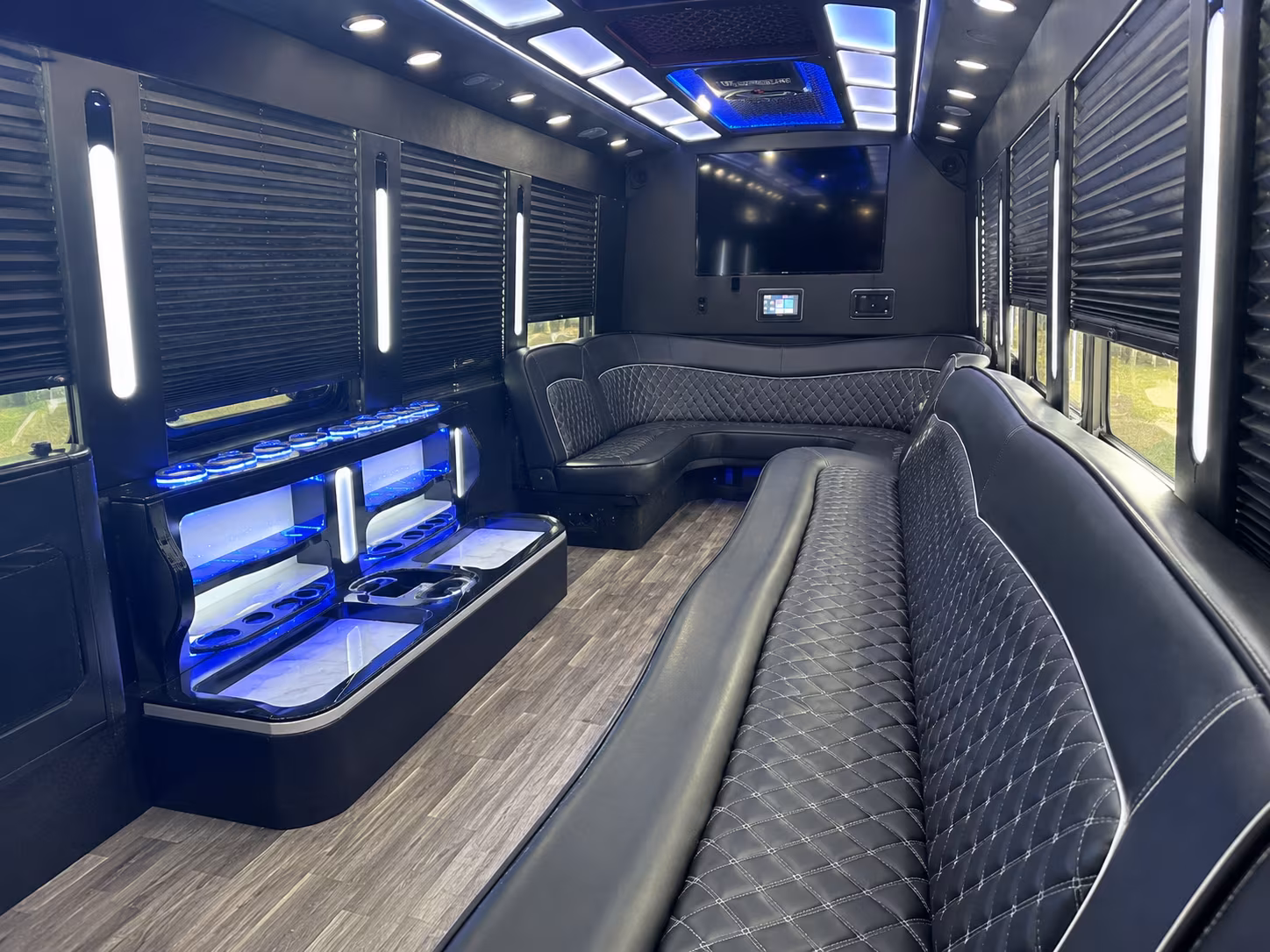 party buses for groups heading to concerts at mgm music hall and foxwoods
