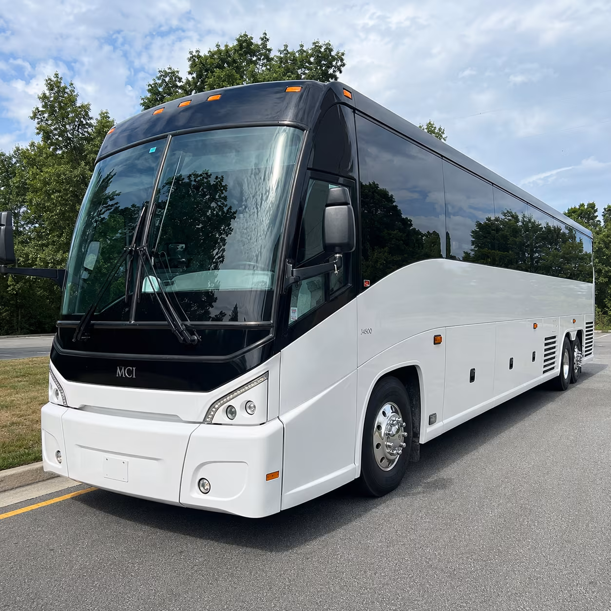 shuttle buses for stamford s corporate campuses along long ridge road and high ridge road
