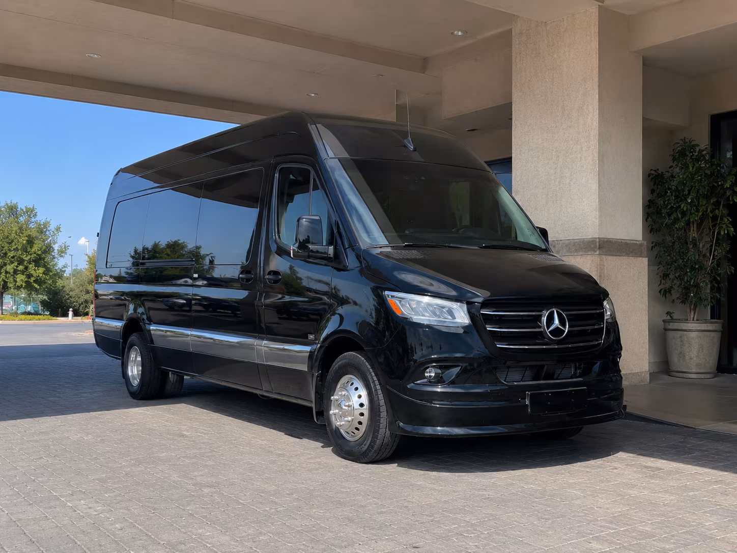 stamford sprinter van with driver